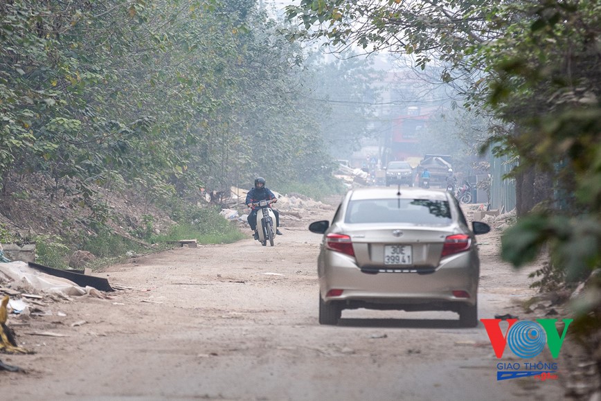 Duong Nguyen Canh Di (Ha Noi) keo dai: Khong muon tai nan phai thuoc 'o ga, o voi'  - Hinh anh 6