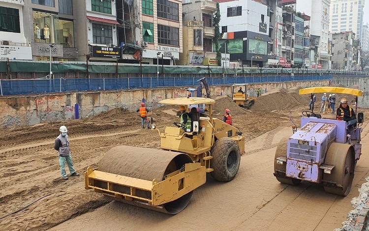 Duong sat do thi Nhon - Ga Ha Noi da giai ngan hon 12 nghin ty dong - Hinh anh 1