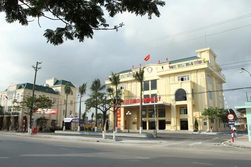 Hai Phong: Lui thoi gian dieu chuyen xe khach tai ben Lac Long - Hinh anh 2