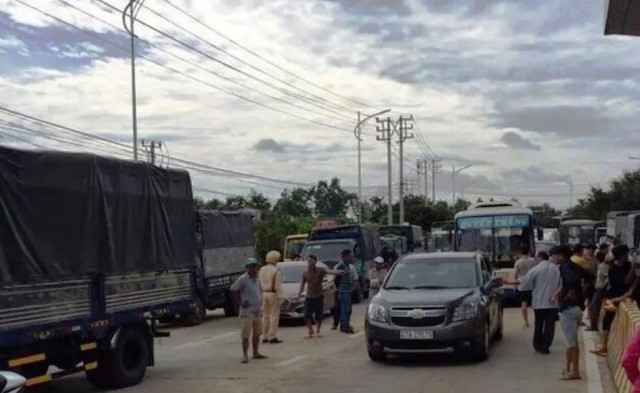 Nguoi dan vay tram BOT Ea Dar vi lam hong nha ma khong den bu - Hinh anh 1