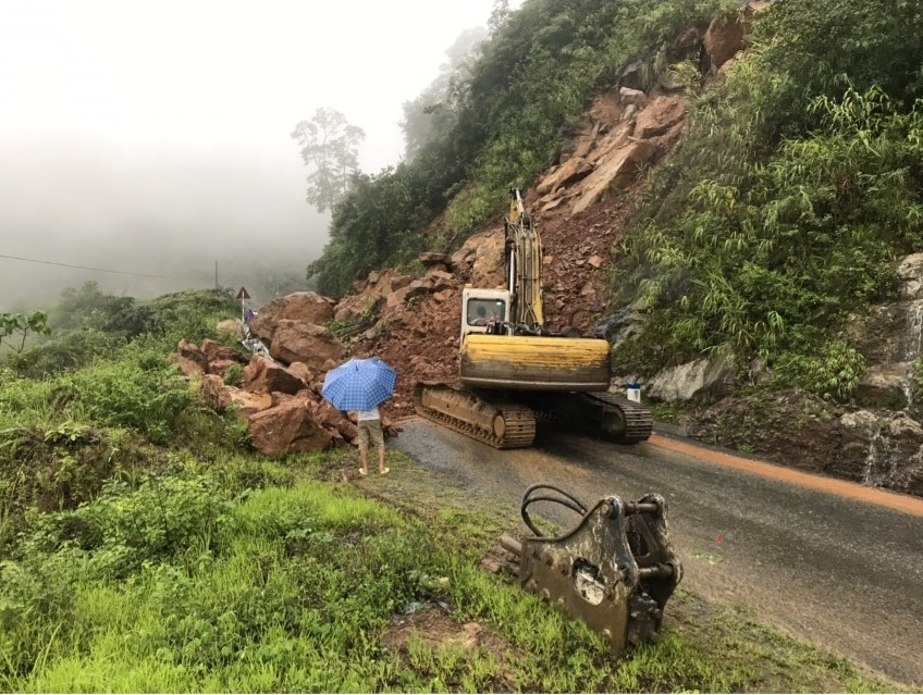 Mua lu gay hu hong nhieu tuyen duong tren dia ban tinh Lai Chau - Hinh anh 1