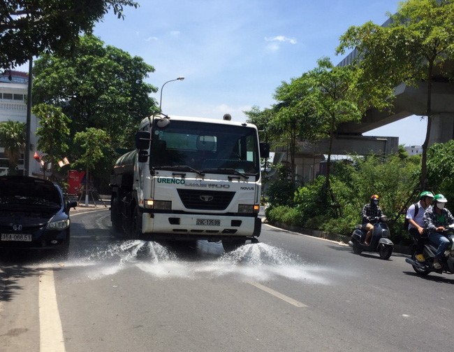 Ha Noi tiep tuc tuoi rua duong, nhat la cac ngay co AQI o muc xau tro len - Hinh anh 1