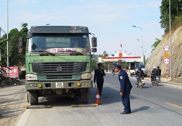 Ha Noi: 15 vi tri duoc nghien cuu lap dat tram can tu dong kiem soat tai trong xe - Hinh anh 1