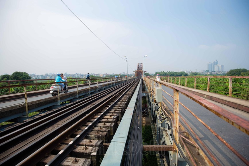 [Anh] Cau Long Bien - chung nhan lich su cua Thu do Ha Noi - Hinh anh 11