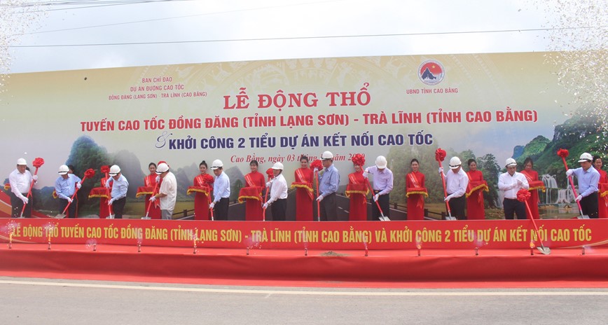 Dong tho tuyen cao toc Dong Dang - Tra Linh - Hinh anh 1