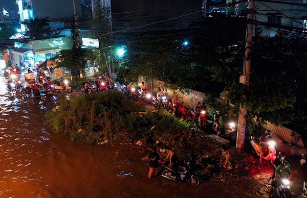 TP Ho Chi Minh: Trieu cuong dat dinh, nguoi dan 