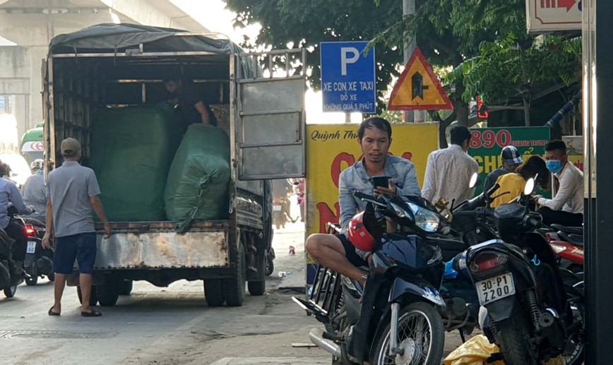 Nhieu vi pham dung do, trat tu do thi tai khu vuc so 890 Quang Trung (Ha Dong) - Hinh anh 3