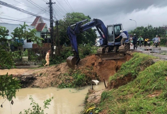 Quoc lo 19C hu hong tram trong, Binh Dinh de nghi bo tri kinh phi sua chua cap bach - Hinh anh 1