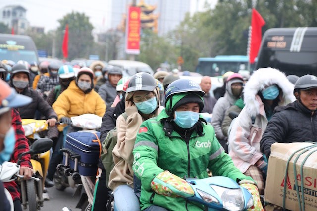 Nguoi dan un un do ve Ha Noi sau ky nghi Tet Duong lich - Hinh anh 3