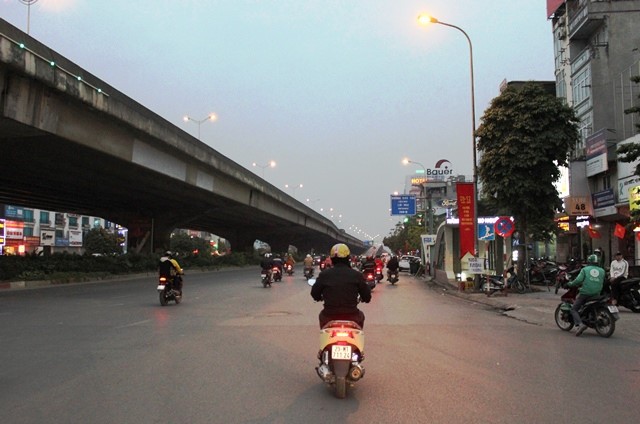 Nguoi dan un un do ve Ha Noi sau ky nghi Tet Duong lich - Hinh anh 10