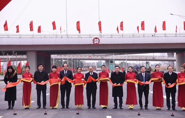 Khanh thanh va khoi cong cac du an giao thong quan trong cua Thu do: Hoan thien ha tang giao thong, giam un tac - Hinh anh 1