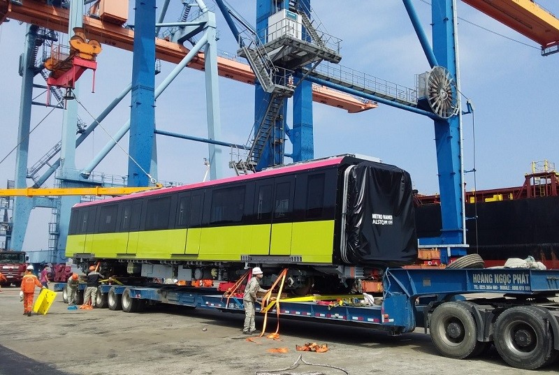 Doan tau metro thu hai tuyen Nhon - Ga Ha Noi vua cap cang Hai Phong co gi dac biet? - Hinh anh 1