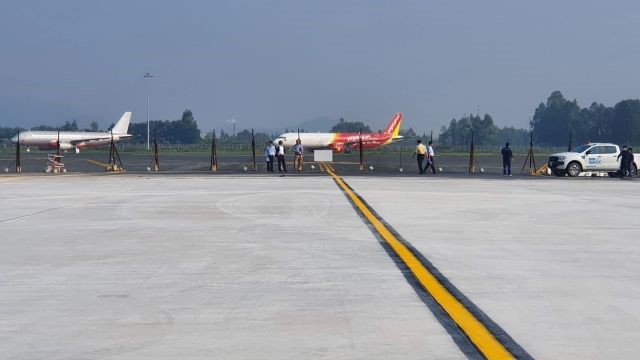 Du an sua duong bang san bay Noi Bai dang ra sao? - Hinh anh 2