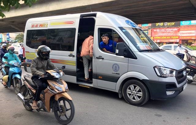 Ha Noi: Yeu cau bao cao tinh trang nha xe bo ben “chay du” - Hinh anh 1