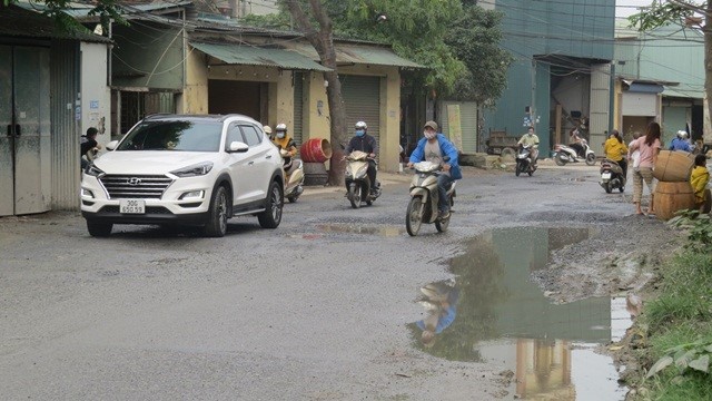 Du an cai tao tinh lo 427 qua huyen Thanh Oai: Van con nhieu bat cap - Hinh anh 2