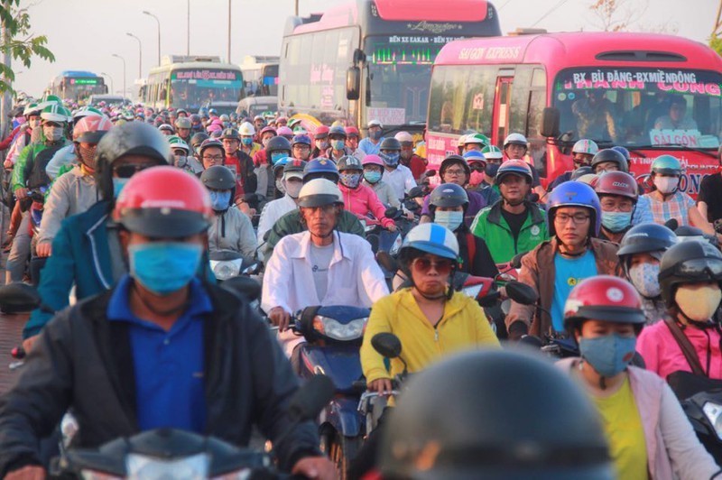 Nang cap Quoc lo 13, TP Ho Chi Minh: 21 nam van nam tren giay, ai chiu trach nhiem? - Hinh anh 1