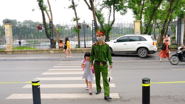 Xay dung mo hinh “Cong truong an toan - van minh” tai truong Tieu hoc va THCS Nghia Tan - Hinh anh 2