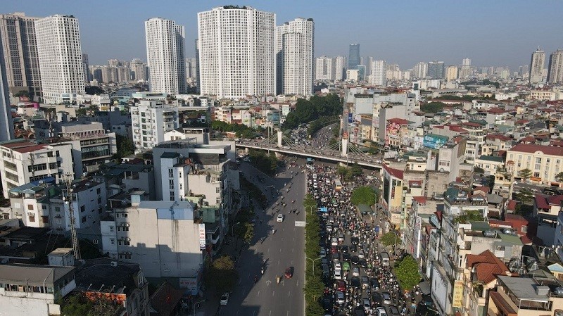 Ba vanh dai thieu mot gach noi - Hinh anh 1