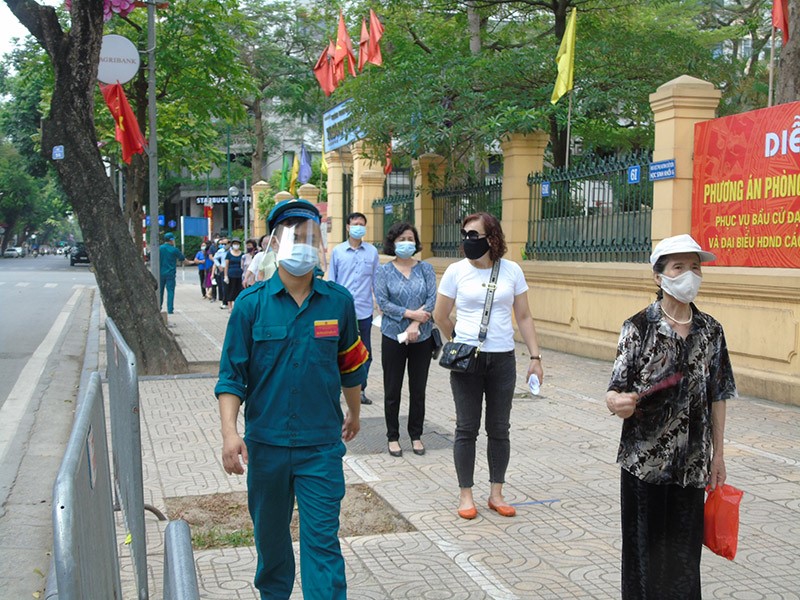 Ha Noi: Giao thong em thuan trong Ngay hoi non song - Hinh anh 3