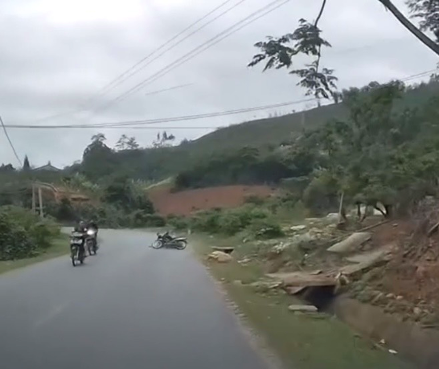 Cai ket cho nam thanh nien do deo voi toc do cao - Hinh anh 1