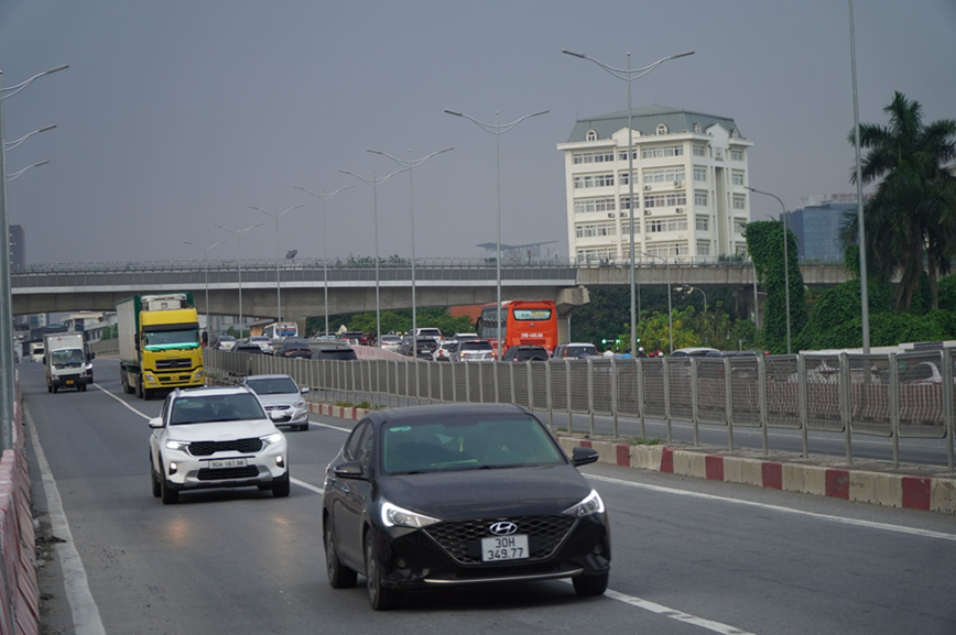 Cau vuot Mai Dich: Giao thong thuan loi - Hinh anh 5