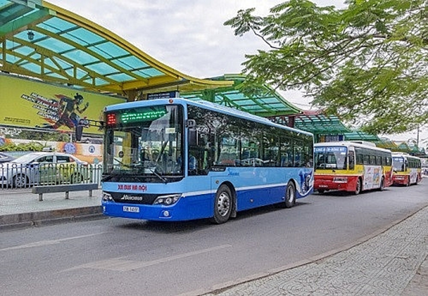 Ha Noi tinh tang gia ve xe buyt, nguoi dan dong tinh - Hinh anh 1