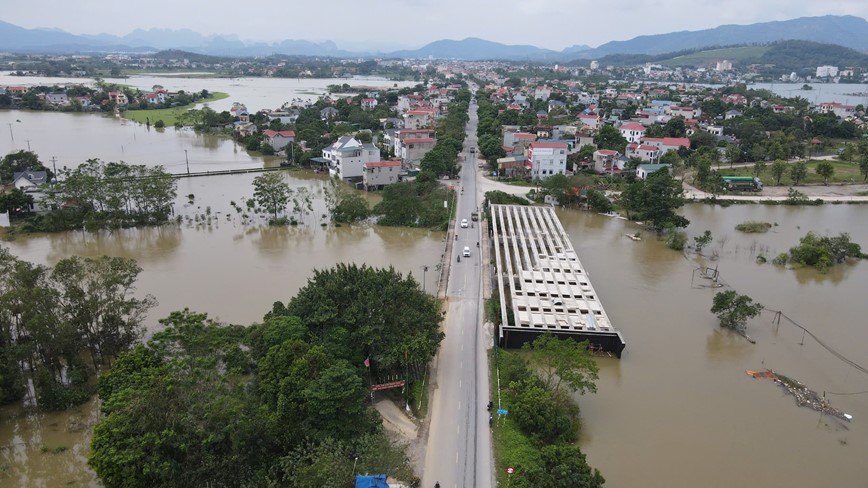 Ha Noi: Nhieu du an giao thong trong diem ngap sau bao so 3 - Hinh anh 3