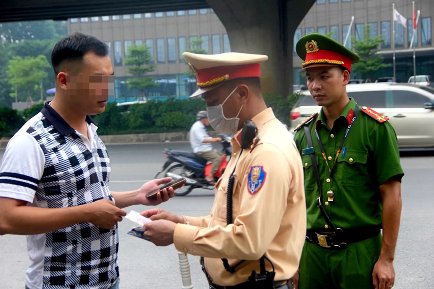 Cong bo 10 xa, phuong co so nguoi vi pham giao thong cao nhat ca nuoc - Hinh anh 1