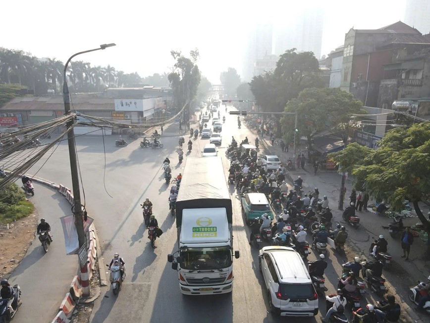 Giam ap luc giao thong tai nut giao “luon tac”  Phan Trong Tue - Xa La - Pham Tu - Hinh anh 4