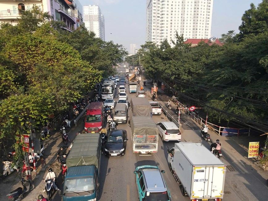 Giam ap luc giao thong tai nut giao “luon tac”  Phan Trong Tue - Xa La - Pham Tu - Hinh anh 9