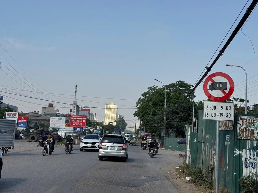 Giam ap luc giao thong tai nut giao “luon tac”  Phan Trong Tue - Xa La - Pham Tu - Hinh anh 1