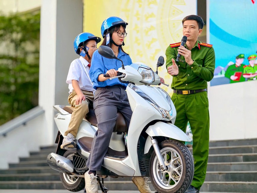 Xây dựng văn hoá giao thông bền bỉ, hiệu quả - Hình ảnh 1 Xay dung van hoa giao thong ben bi, hieu qua - Hinh anh 1