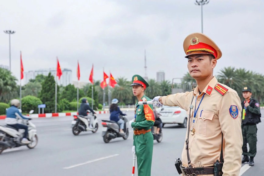 Hà Nội: cấm nhiều tuyến đường phục vụ Lễ ký Công ước của Liên hợp quốc - Hình ảnh 1 Ha Noi: cam nhieu tuyen duong phuc vu Le ky Cong uoc cua Lien hop quoc - Hinh anh 1