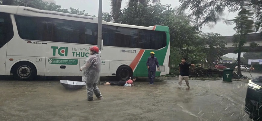 Ro ri dien tai nga nut giao Tu Mo - Pham Hung  - Hinh anh 1