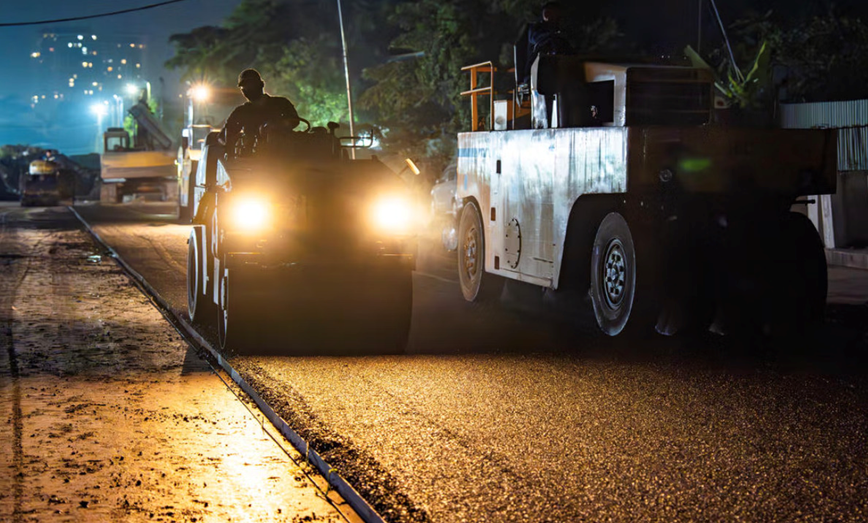 Ha Noi: Cong nhan xuyen dem thi cong du an Vanh dai 2,5  - Hinh anh 8