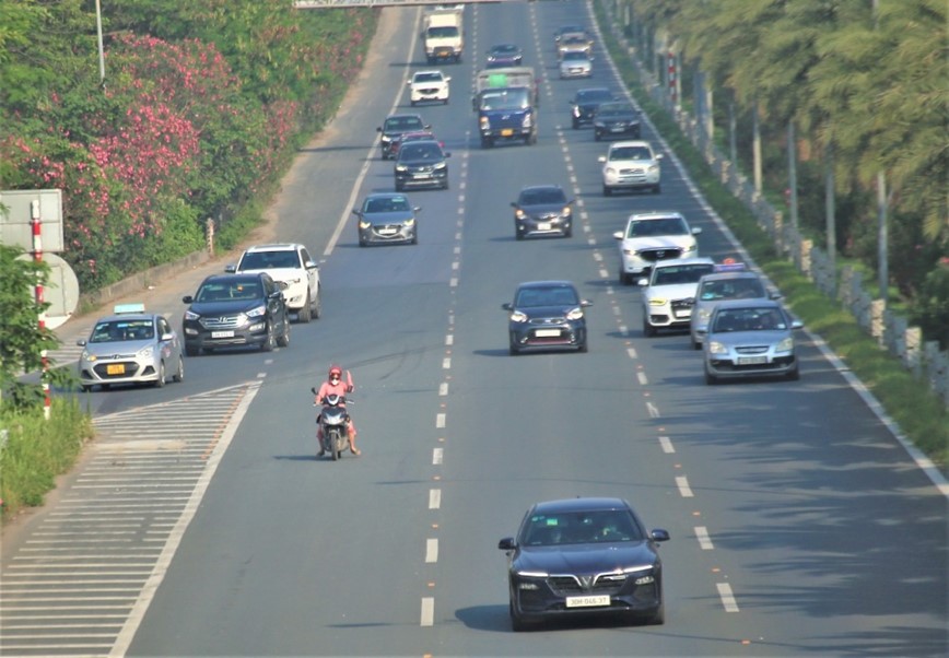 Xe may chay vao cao toc: Can nhung che tai phat nang - Hinh anh 1