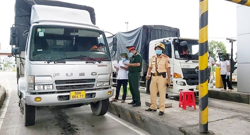 Van tai hang hoa ra sao sau cuoc hop truc tuyen giua Bo GTVT va cac tinh phia Nam? - Hinh anh 3