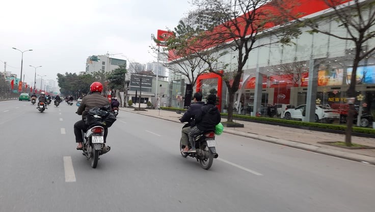 Can canh duong pho Ha Noi ngay cuoi cung cua nam Tan Suu  - Hinh anh 12