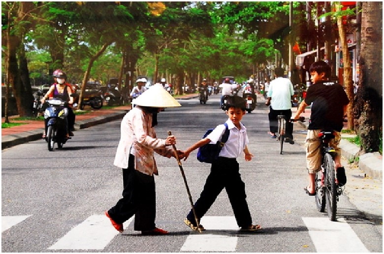 “Hanh lang thep” dam bao an toan giao thong ngay Tet - Hinh anh 2