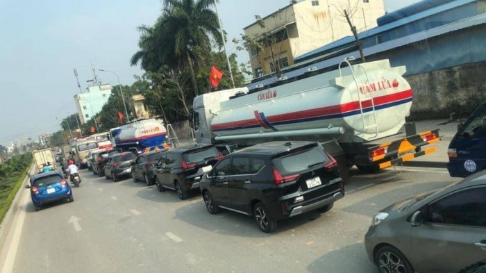 Ha Noi: Chi con 6 trung tam dang kiem hoat dong - Hinh anh 1