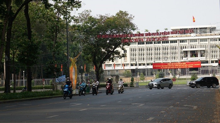 TP Ho Chi Minh: Ket thuc 22 ngay cach ly xa hoi, nguoi dan van han che di lai - Hinh anh 5