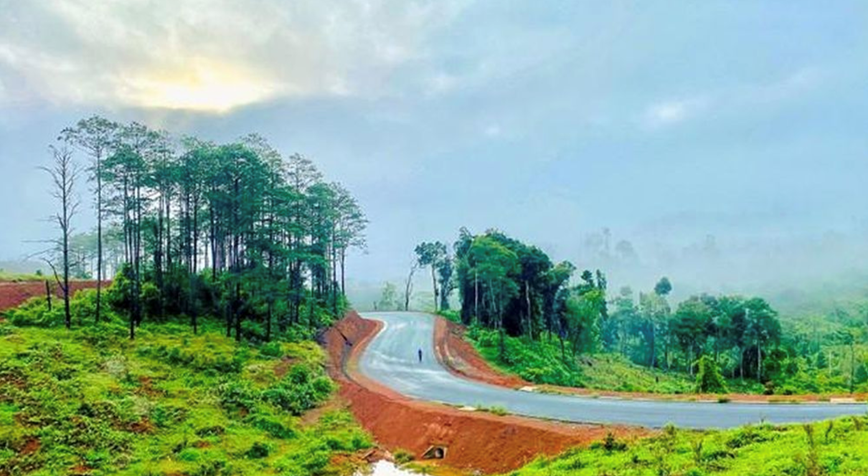 Bo Giao thong Van tai de nghi phan ky dau tu san bay Mang Den - Hinh anh 1