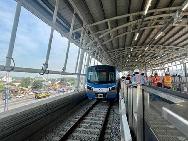 TP Ho Chi Minh du kien mien giam 100% gia ve 3 thang dau van hanh metro so 1 - Hinh anh 1