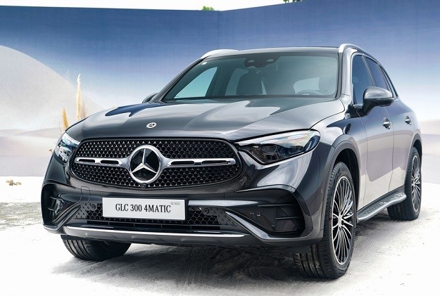 Gan 1.800 GLC va C-Class tai Viet Nam can khac phuc loi cau chi - Hinh anh 1