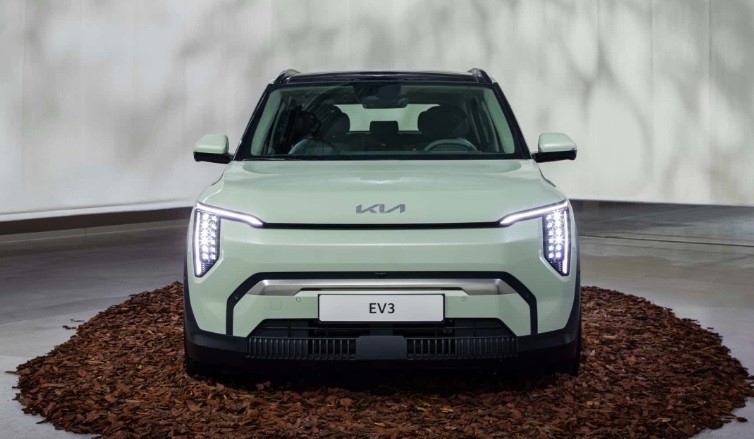 Kia EV3: CUV dien co B moi voi tam hoat dong len den 600km - Hinh anh 1