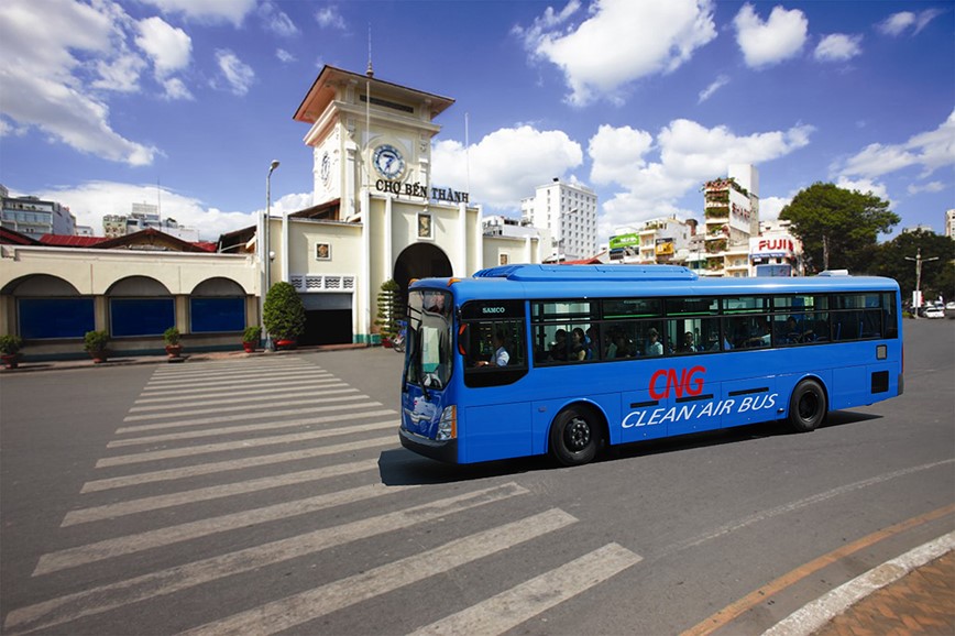 Se dau tu them 3 tram sac khi cho xe buyt CNG tai TP Ho Chi Minh - Hinh anh 1