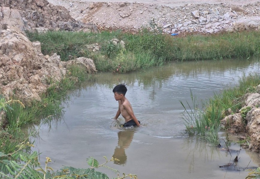 Ha Tinh: nguy co mat an toan tren cong truong cao toc Bac - Nam - Hinh anh 6