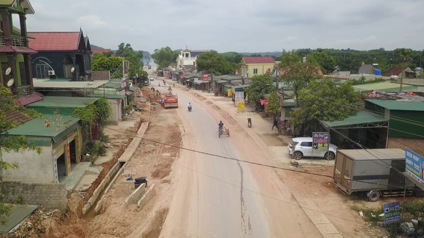 Nghe An: Dung cau kien cu, sut me thi cong cong trinh hang tram ty - Hinh anh 3