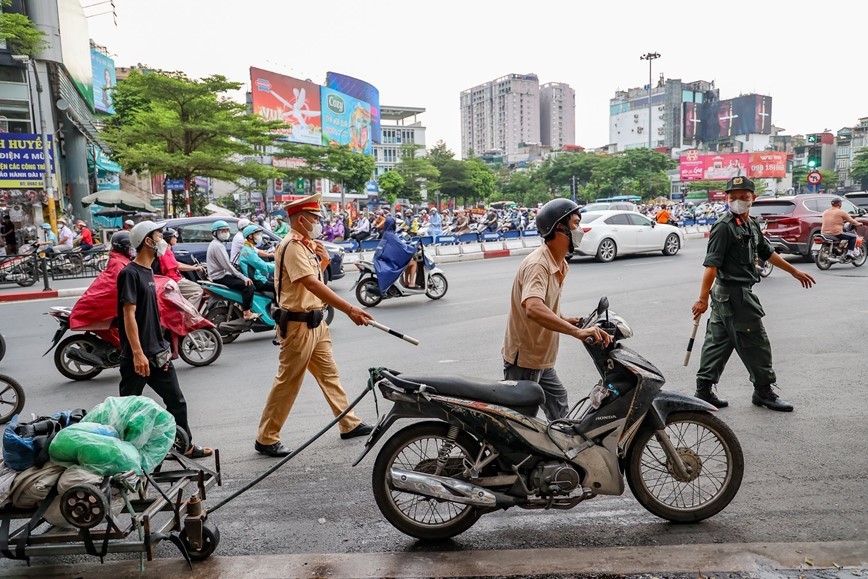 Ha Noi: xu ly hon 94.000 truong hop vi pham ATGT trong quy II/2024 - Hinh anh 2