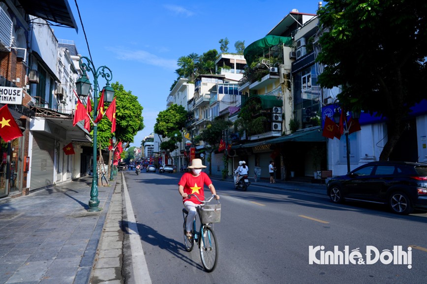 Ha Noi: Duong pho yen binh trong ngay Quoc khanh 2/9 nam 2024 - Hinh anh 8